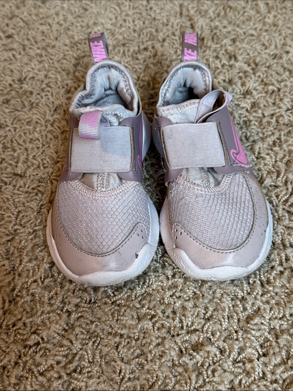 Nike Flex Runner 3 Toddler Pink and White Hook-and-Loop Sneakers